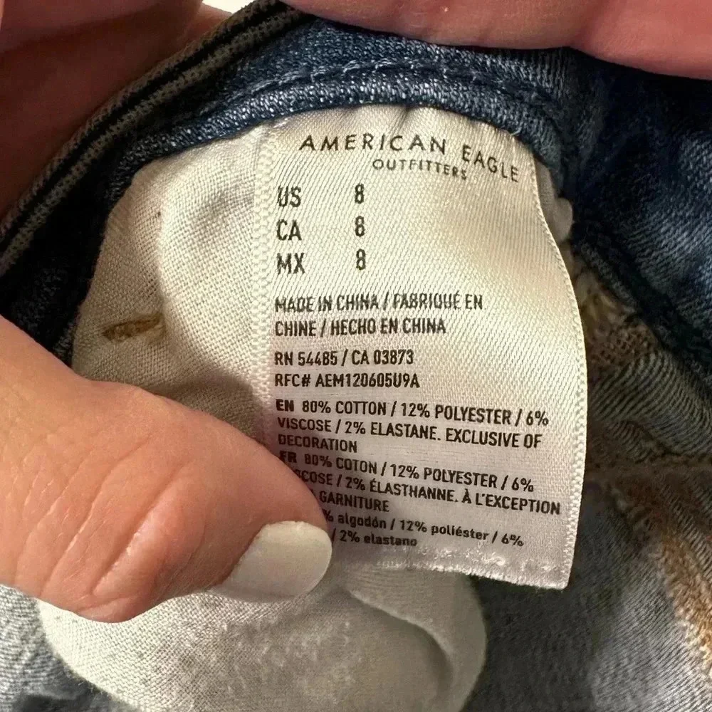 AMERICAN EAGLE Women’s Distressed Stretchy Curvy Hi-Rise Shortie Shorts Size 8 - Picture 6 of 14